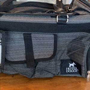 Dog carrier, new with tag